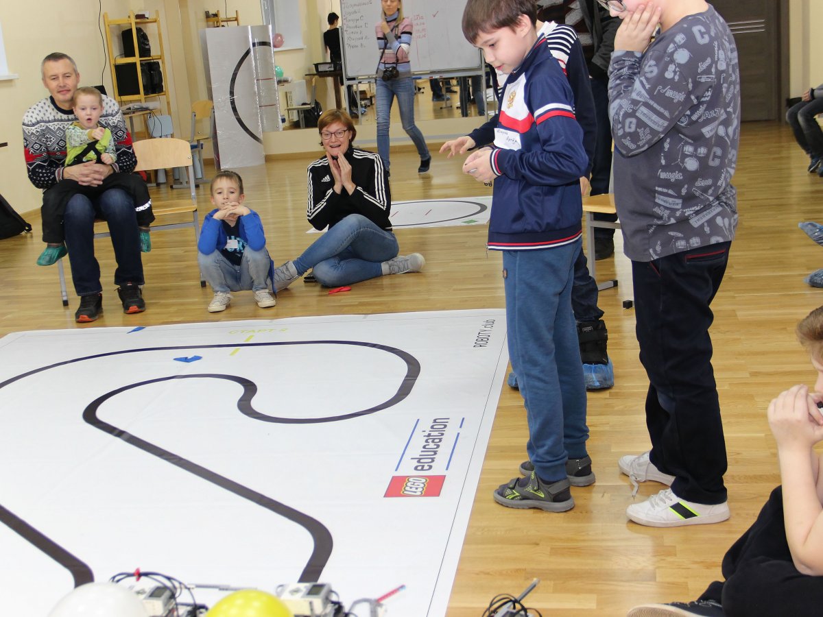 1-й турнир по робототехнике